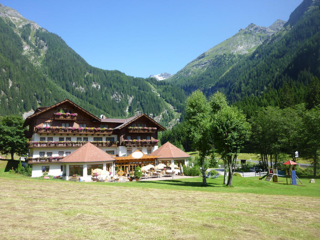 Alpenhotel Badmeister Флаттах Екстер'єр фото