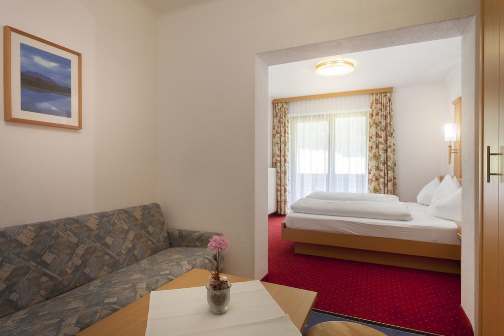 Alpenhotel Badmeister Флаттах Екстер'єр фото